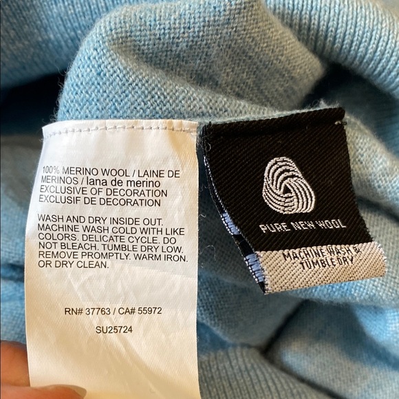 Callaway 100% Merino Wool Turquoise V-Neck Sweater Preppy Business Casual - Picture 9 of 9